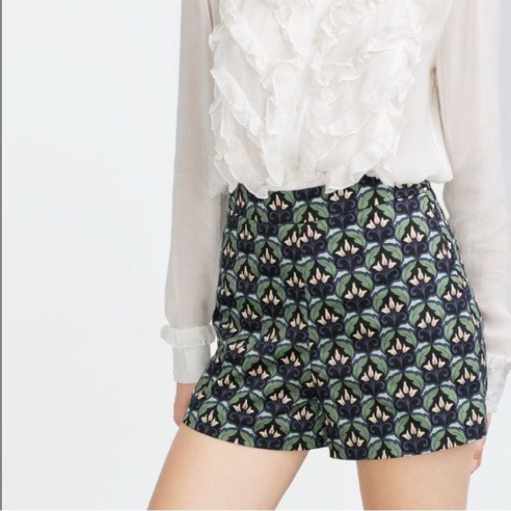 Zara Blue and Green High Waist Shorts with Geometric Pattern